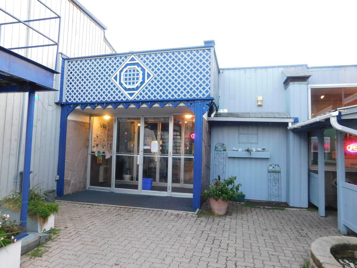 The Lakeview Inn Lac du Bonnet Екстериор снимка