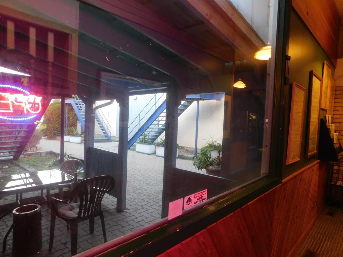 The Lakeview Inn Lac du Bonnet Екстериор снимка